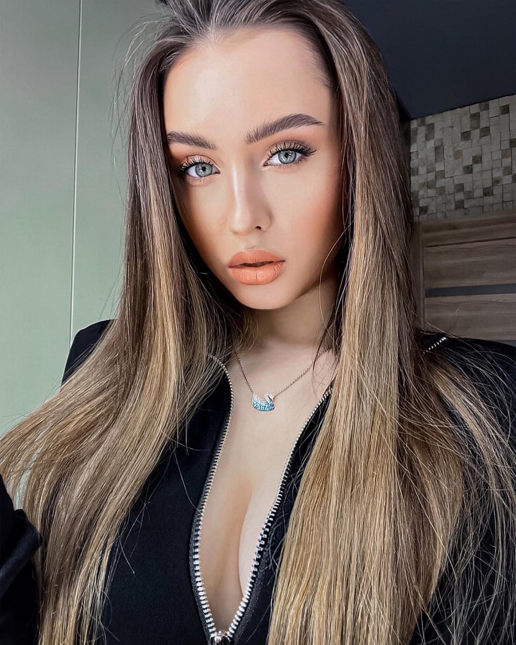 Ева - 23 лет, Москва